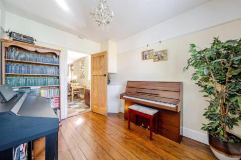 Property Image 8