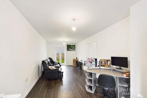 Sitting/Dining Room