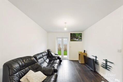 Sitting/Dining Room