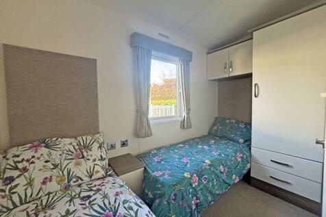 Twin Bedroom