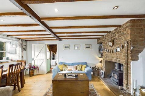 Sitting/Dining Room