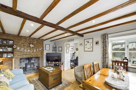 Sitting/Dining Room