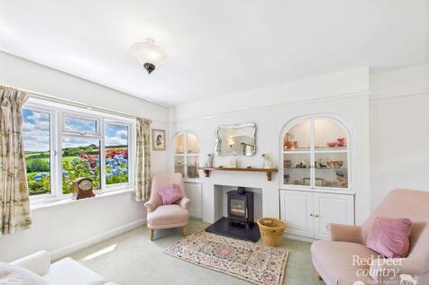 Sitting/Dining Room