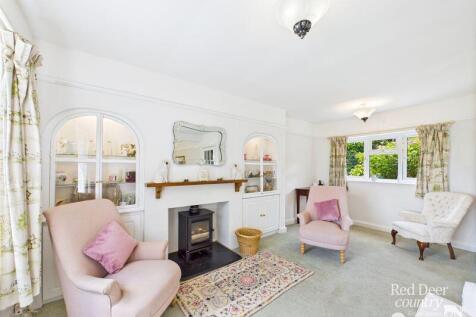 Sitting/Dining Room