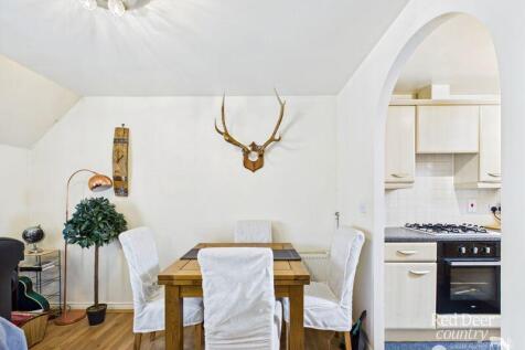 Sitting/Dining Room
