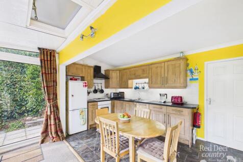 Kitchen/Living Space