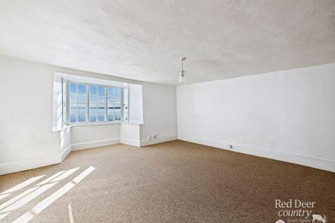 Sitting Room/Bedroom