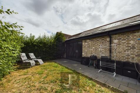 CAM01632G0-PR0130-STILL004.jpg