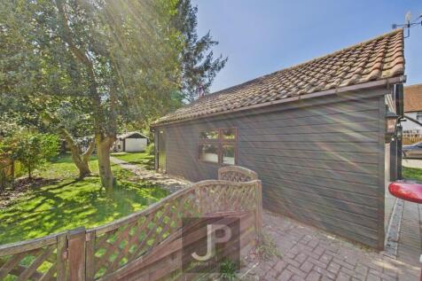 CAM01632G0-PR0182-STILL003.jpg