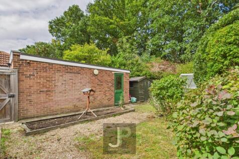 CAM01632G0-PR0218-STILL006.jpg