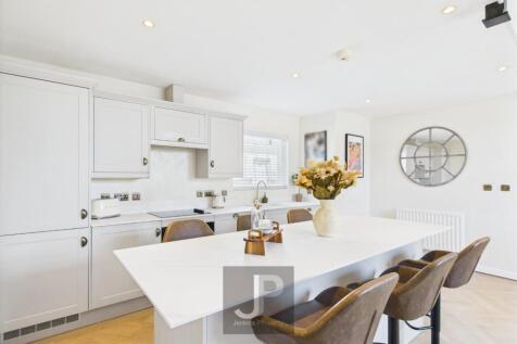 Open Plan Kitchen Breakfast Room