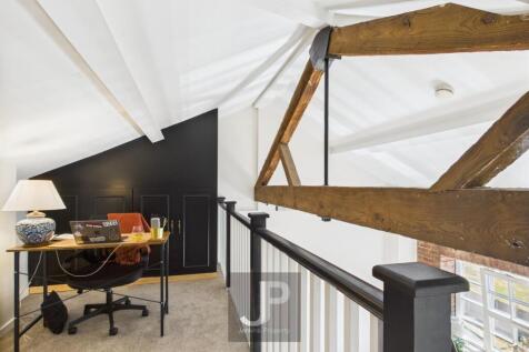 Mezzanine/Office
