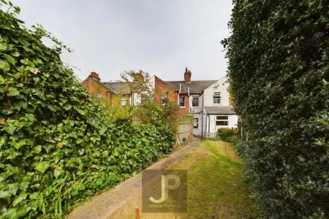 CAM01632G0-PR0102-STILL007.jpg