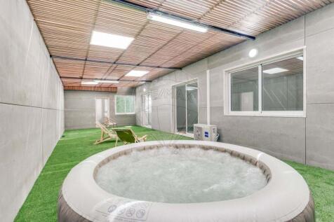 Property Image 11