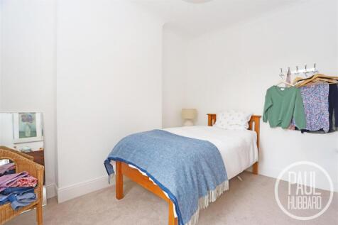 FLAT 2