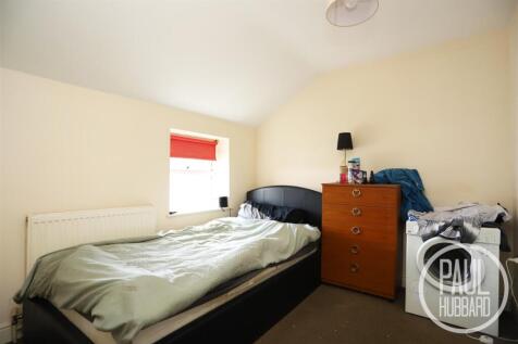 FLAT 3
