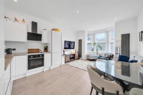 Kitchen/Lounge