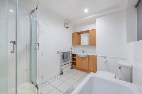 En Suite Bathroom