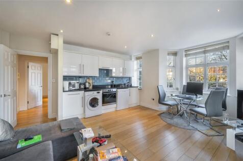 Reception/Kitchen