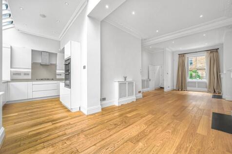 Kitchen/Reception