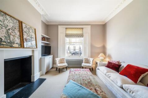 88200_Flat 2 10-11 Hobury Street  (6).jpg