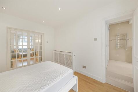 Bedroom.JPG