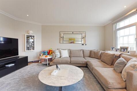 Flat 28, Ovington Court  (4).jpg
