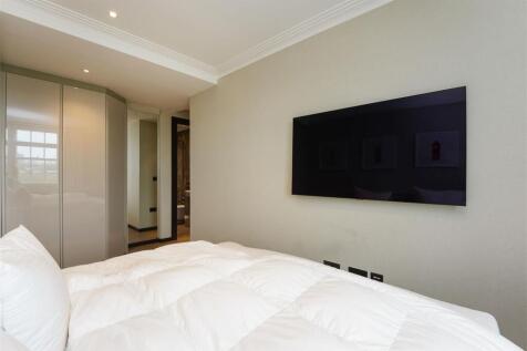 Flat 28, Ovington Court  (16).jpg