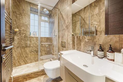 Flat 28, Ovington Court  (17).jpg