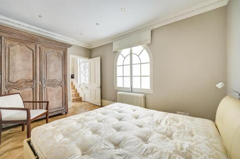 S&P Kensington Lettings Flat B, 15 Cheniston Garde