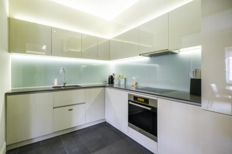 14-18-E-SLOANE-COURT-EAST-9.jpg