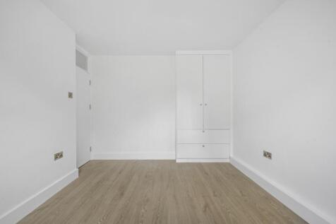 Bedroom4