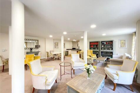 Communal Lounge