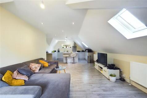 Living Room/Kitchen