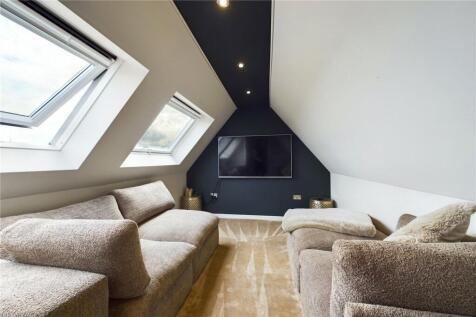 Cinema/Bedroom