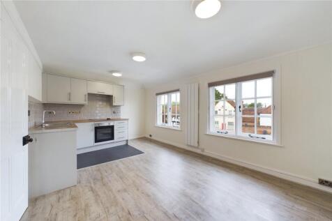 Kitchen &amp; Living