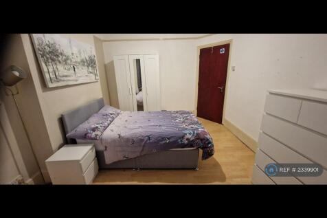 Large Bedroom