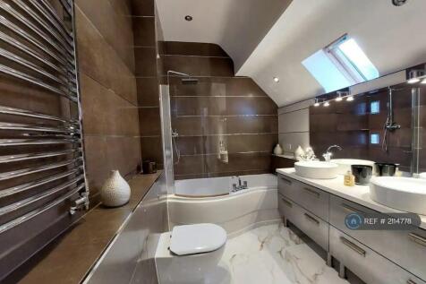 Ensuite Bathroom With His And Hers Sinks.