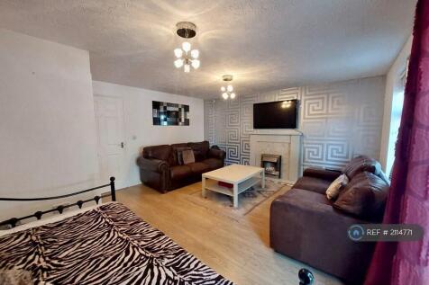Plenty Of Seating Space For a Comfortable Stay.
