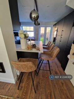 Fully Renovated 2-Bedroom Terraced House