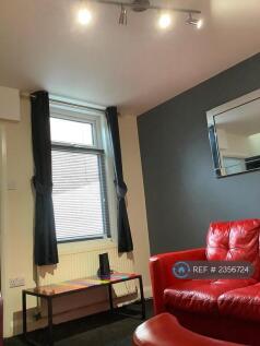 Livingroom Picture 2