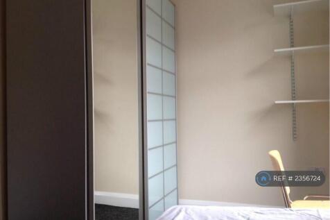 Bedroom 1 Picture 2
