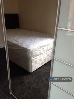 Bedroom 1 Picture 3