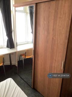 Bedroom 3 Picture 4