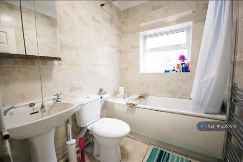 Bathroom On 1st Floor 