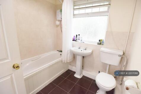 Downstairs Bathroom 