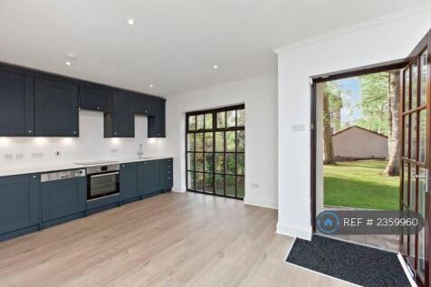 Kitchen / Entrance