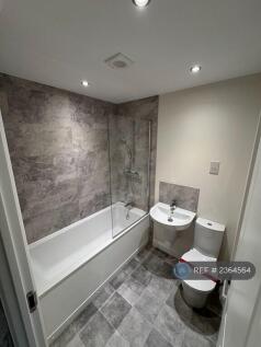 Upstairs Fully Tiled Bathroom