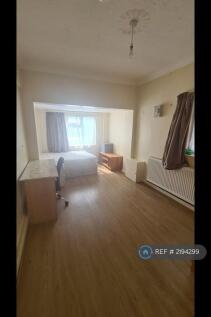 Downstairs Front Bedroom (Double Bed)