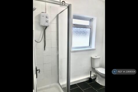 Bathroom 2 Upstair